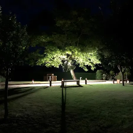 לינה וארוחת בוקר La Tabatiere